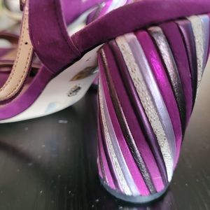 Beautiful. Used once. Disney special edition